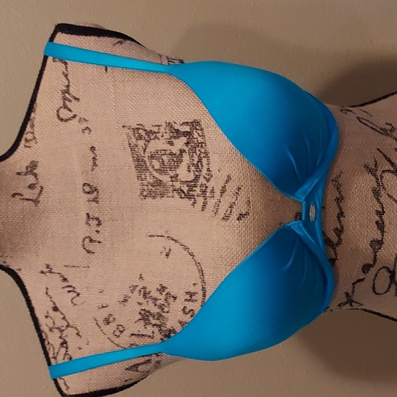 Victoria's Secret Other - Victoria's Secret plunge bra